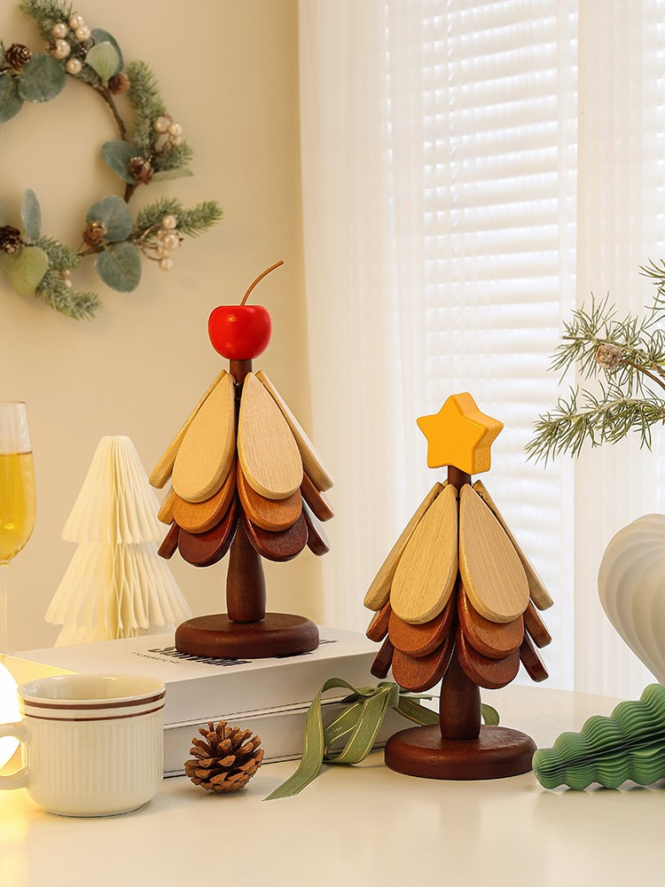 A Christmas tree insulated mat, dining table ornaments, living room home decorations, good things, solid wood anti-scald pot mats, high-end sense