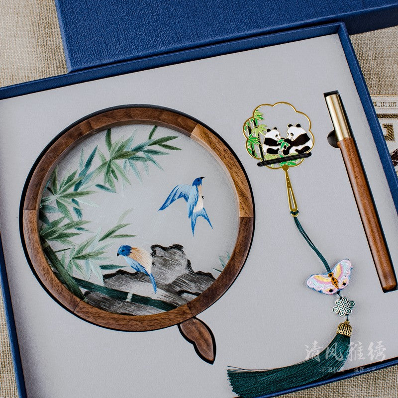 Suzhou embroidery gift three-piece box to foreigners hand-embroidered panda trinkets gift box bookmark business souvenirs