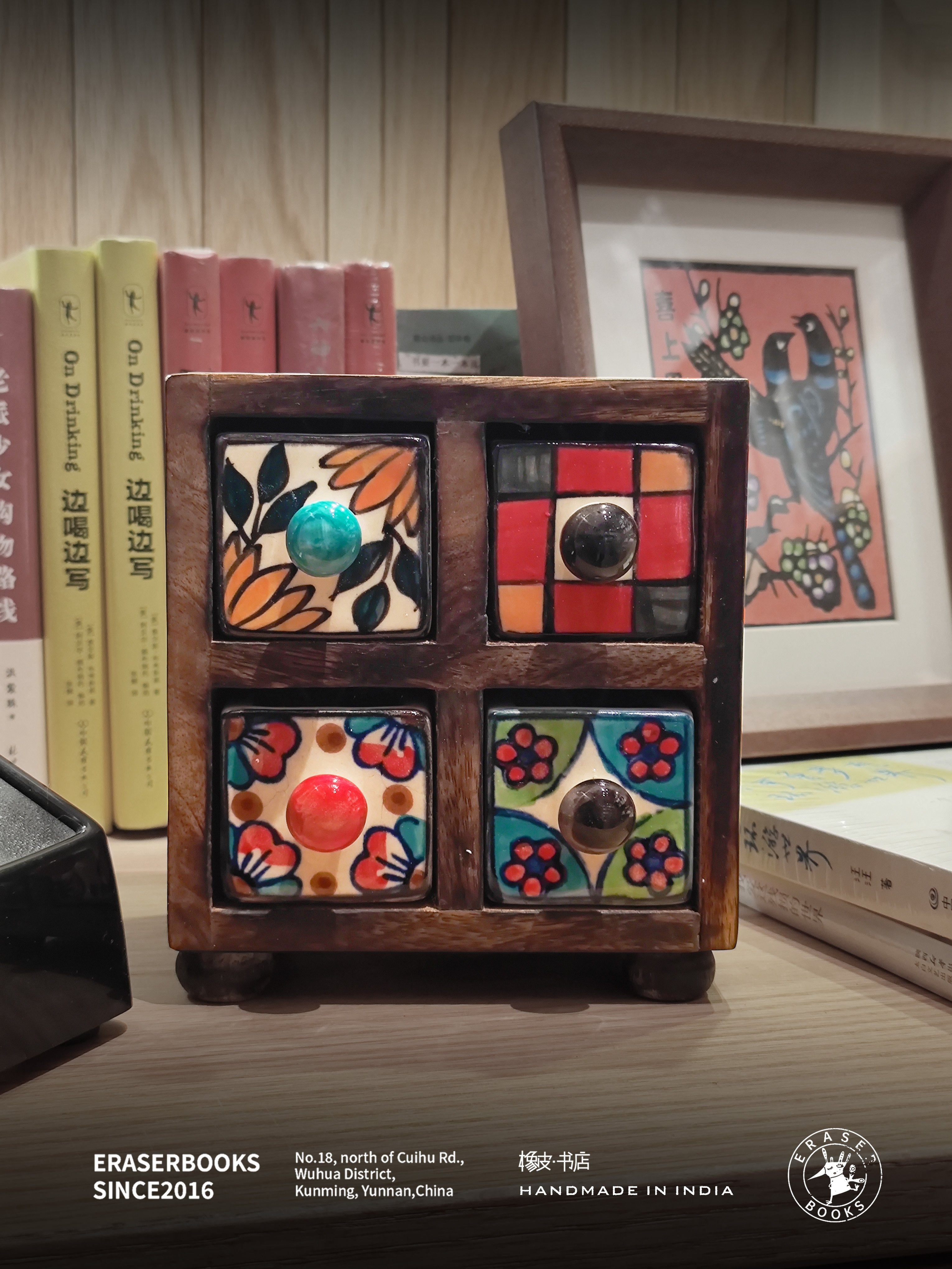 Indian hand-painted jewelry box, handmade wood, ceramics, handicrafts, ornaments, gifts, gifts, niche ornaments