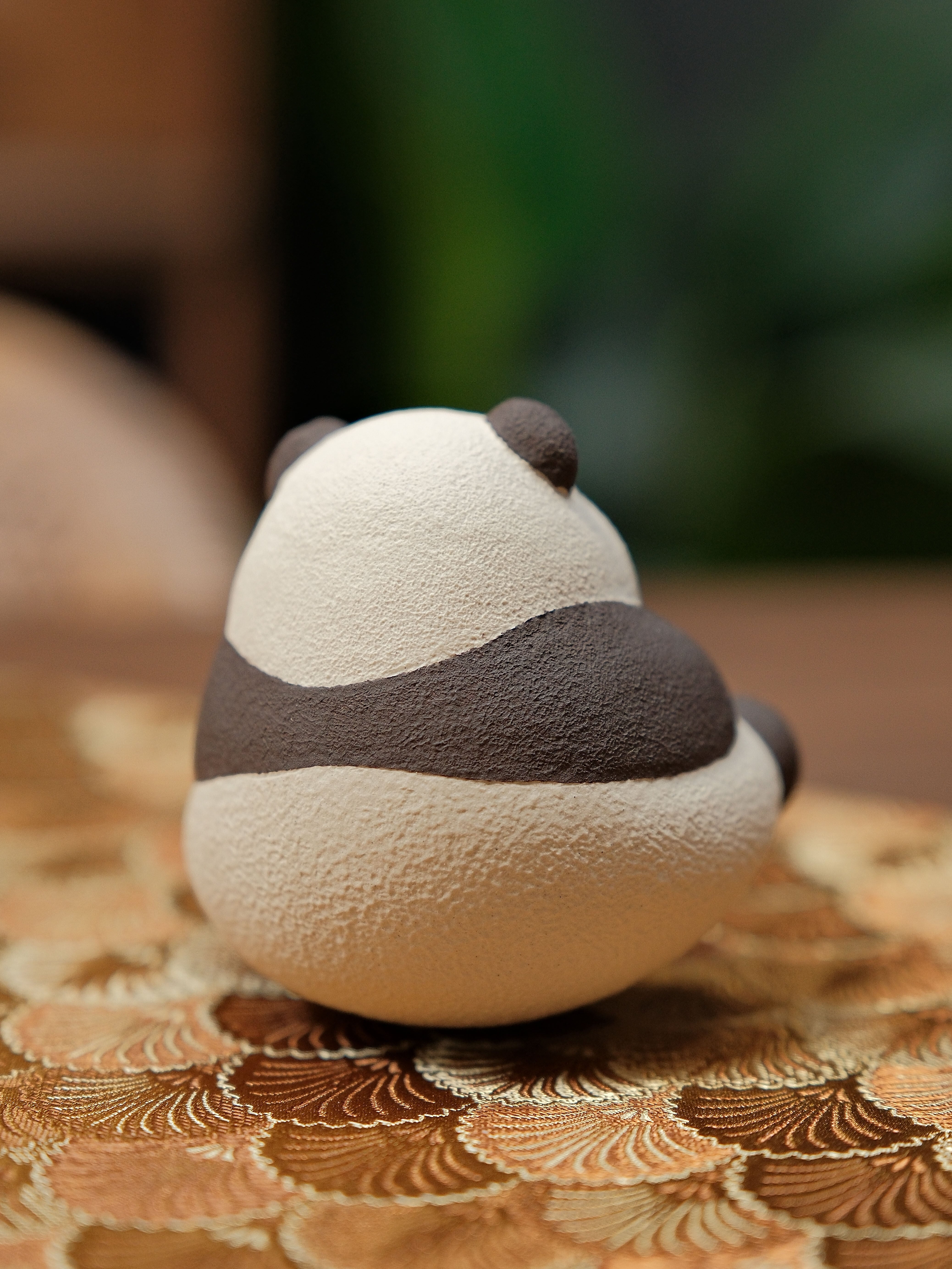 Panda flower ceramic tide toy figure from Ming Zisha original handmade Qizai cultural and creative gift gift panda ornaments