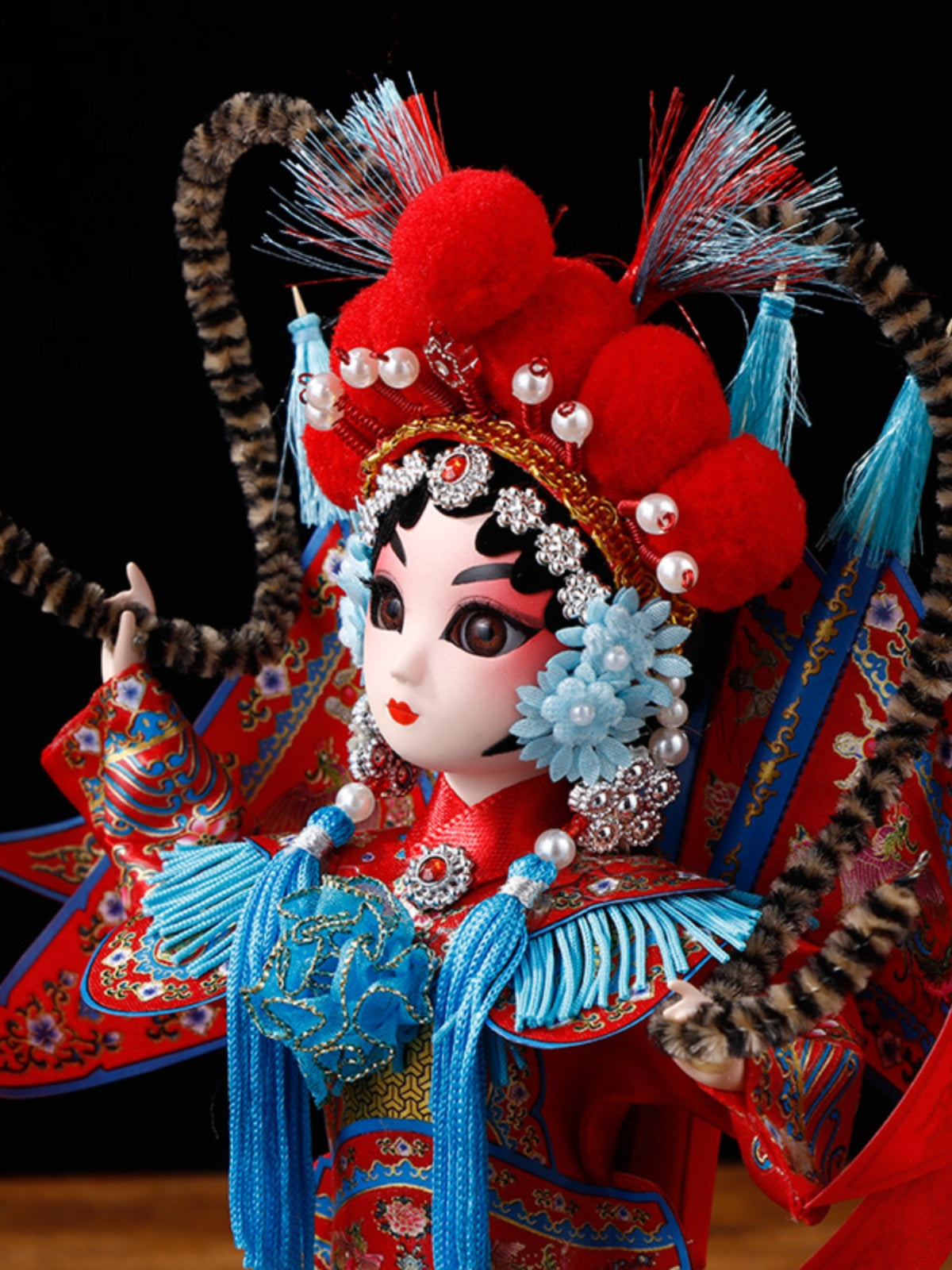 Featured gifts for silk people in Beijing Juanren decorations Peking opera facial makeup characters Peking opera dolls gifts for children