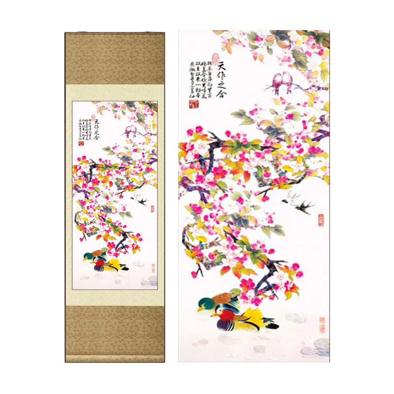 Gifts for foreigners abroad, silk scroll paintings, gifts for foreigners, traditional Chinese Sichuan panda faces