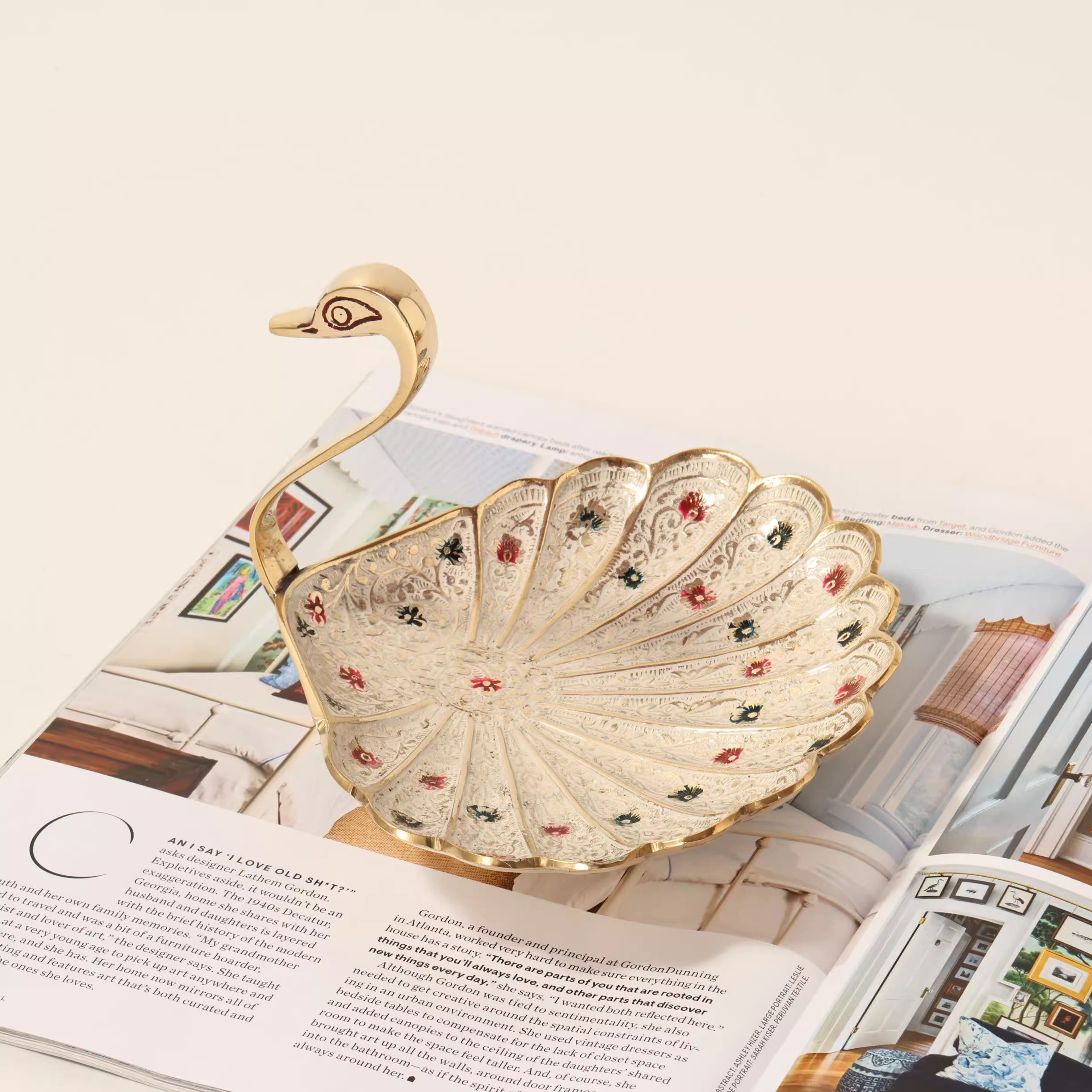 Imported brass handmade peacock storage tray coffee table dried fruit snack tray swan jewelry key saucer fruit plate ornaments